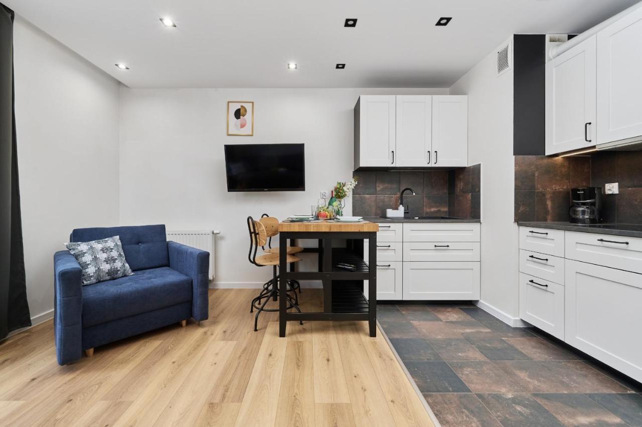 Jagodno Wroclaw Kajdasza Studio Z Bezplatnym Garazem By Noclegi Renters Kültér fotó