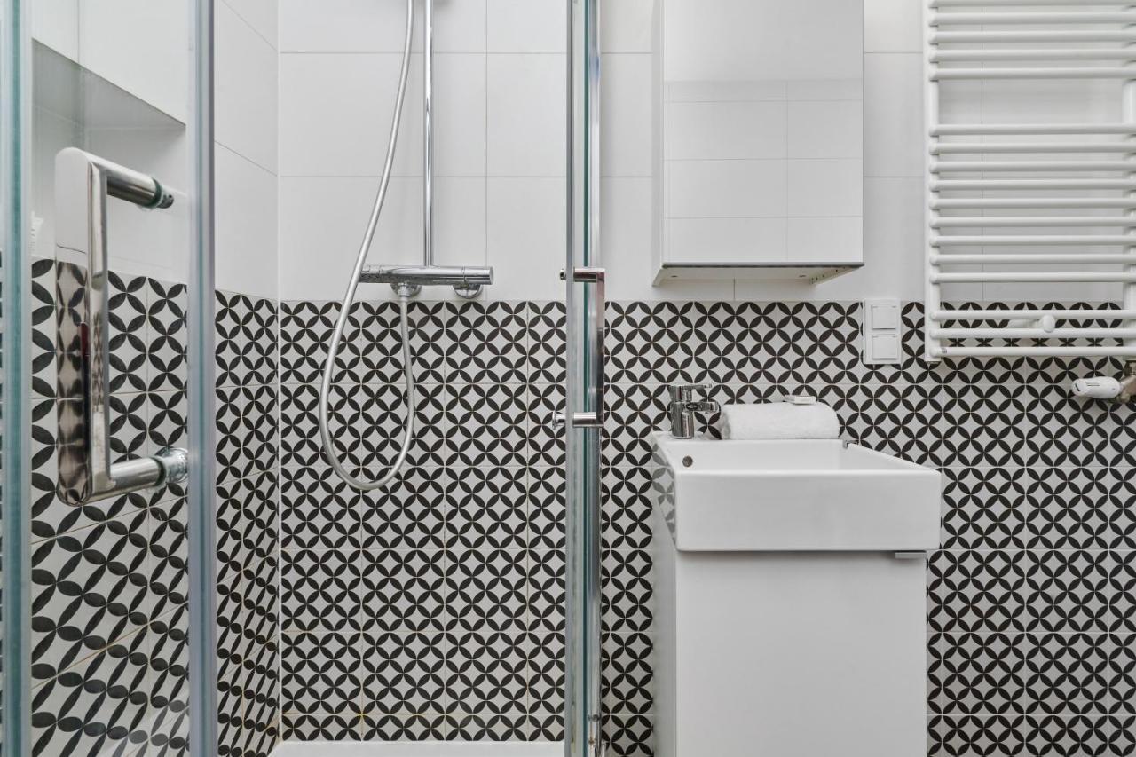 Jagodno Wroclaw Kajdasza Studio Z Bezplatnym Garazem By Noclegi Renters Kültér fotó