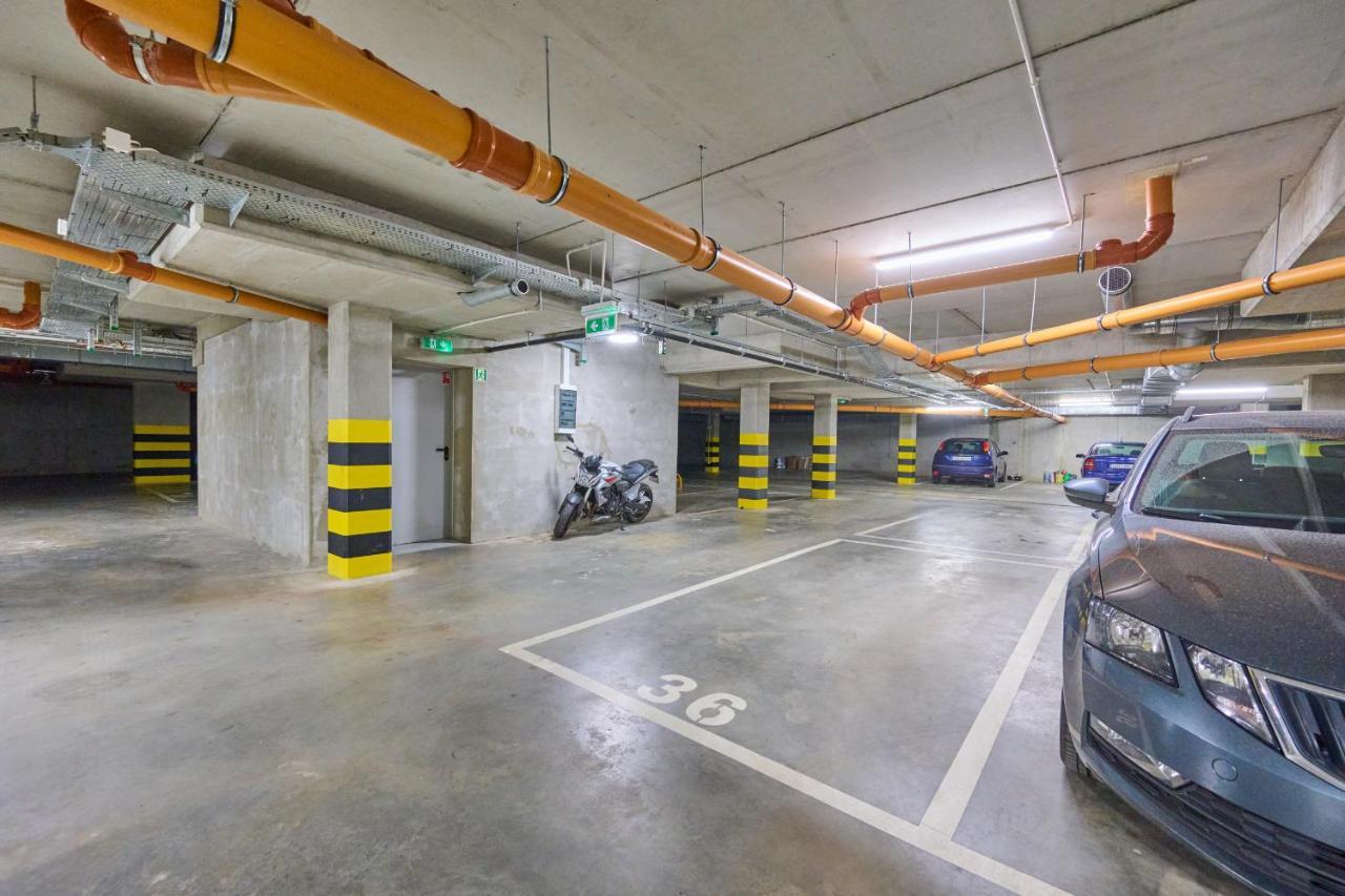 Jagodno Wroclaw Kajdasza Studio Z Bezplatnym Garazem By Noclegi Renters Kültér fotó